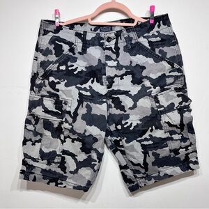 Levis Cargo Shorts Mens 31 Black Gray Camo Skater Punk Y2K Rocker Street
